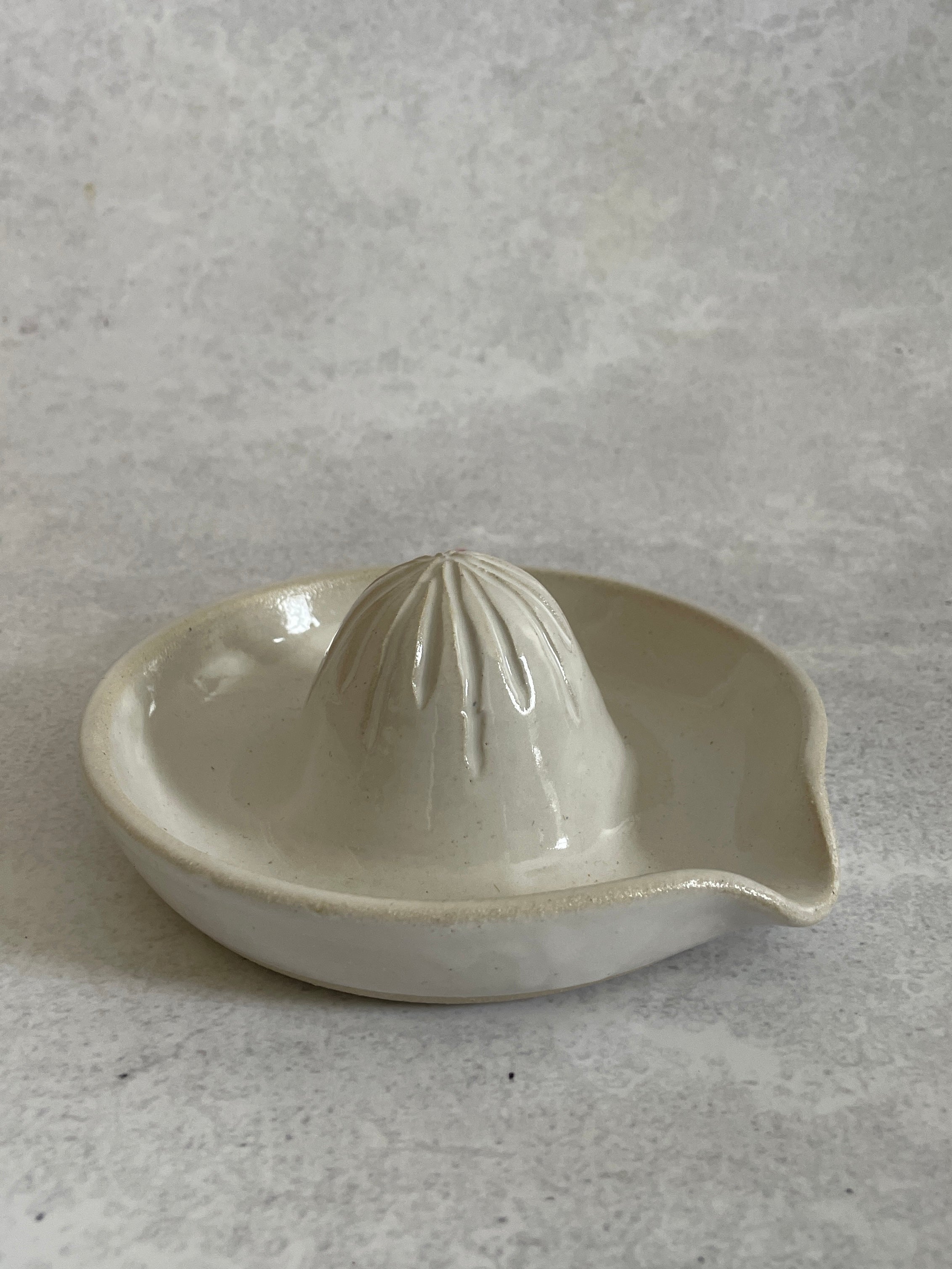 Citrus Juicer | White