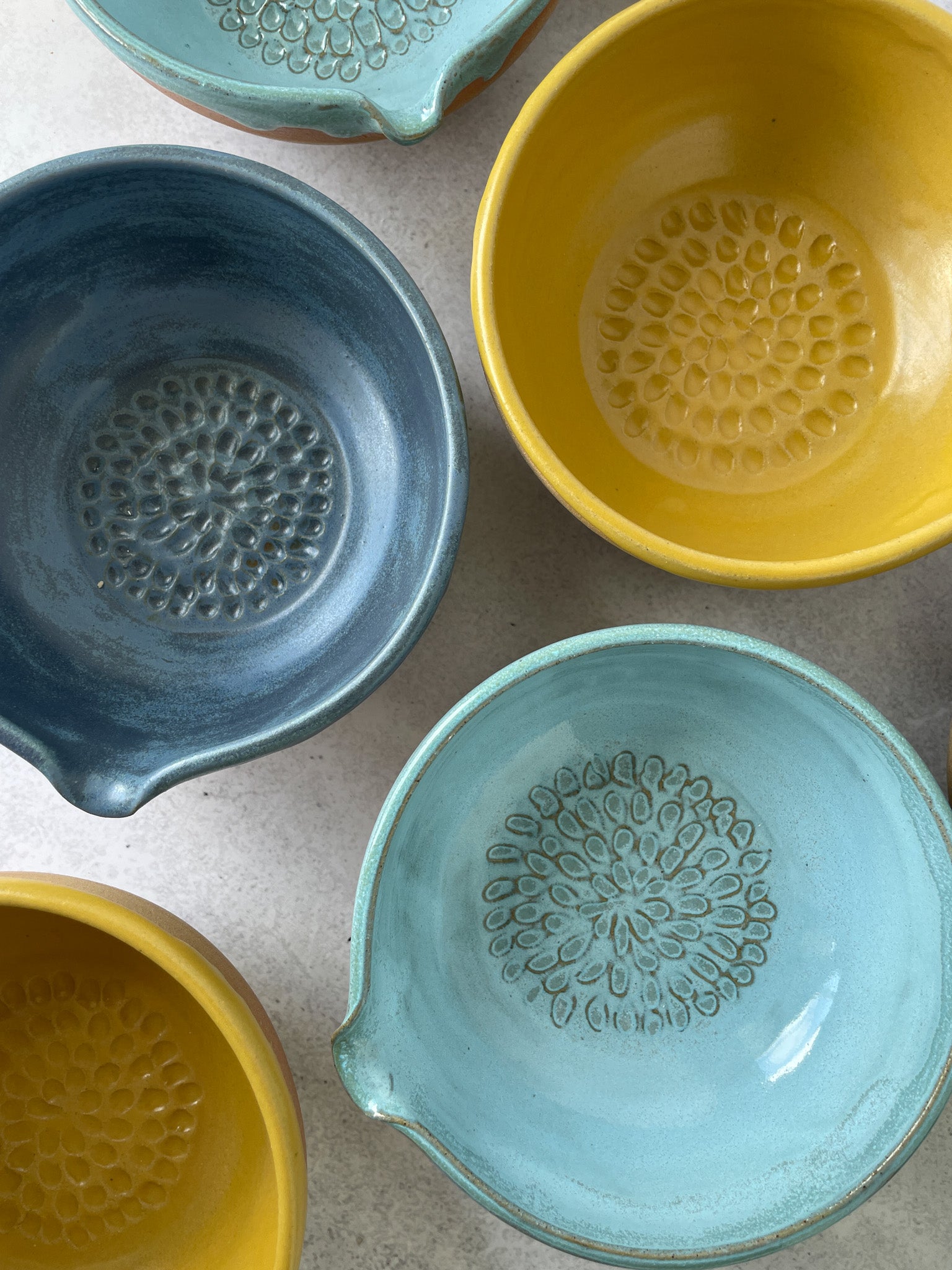 Garlic Grater Dressing Bowl