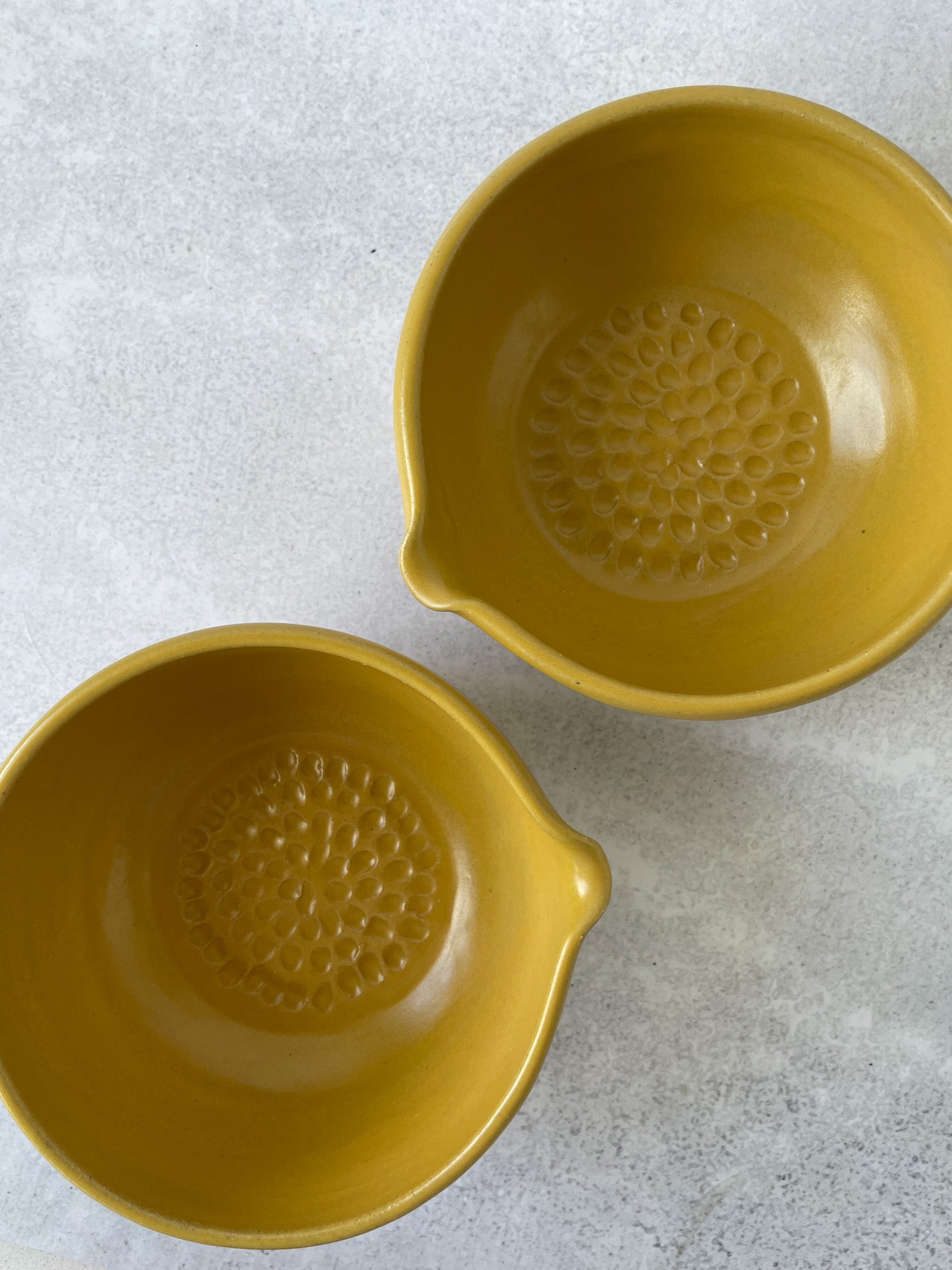 Garlic Grater Dressing Bowl