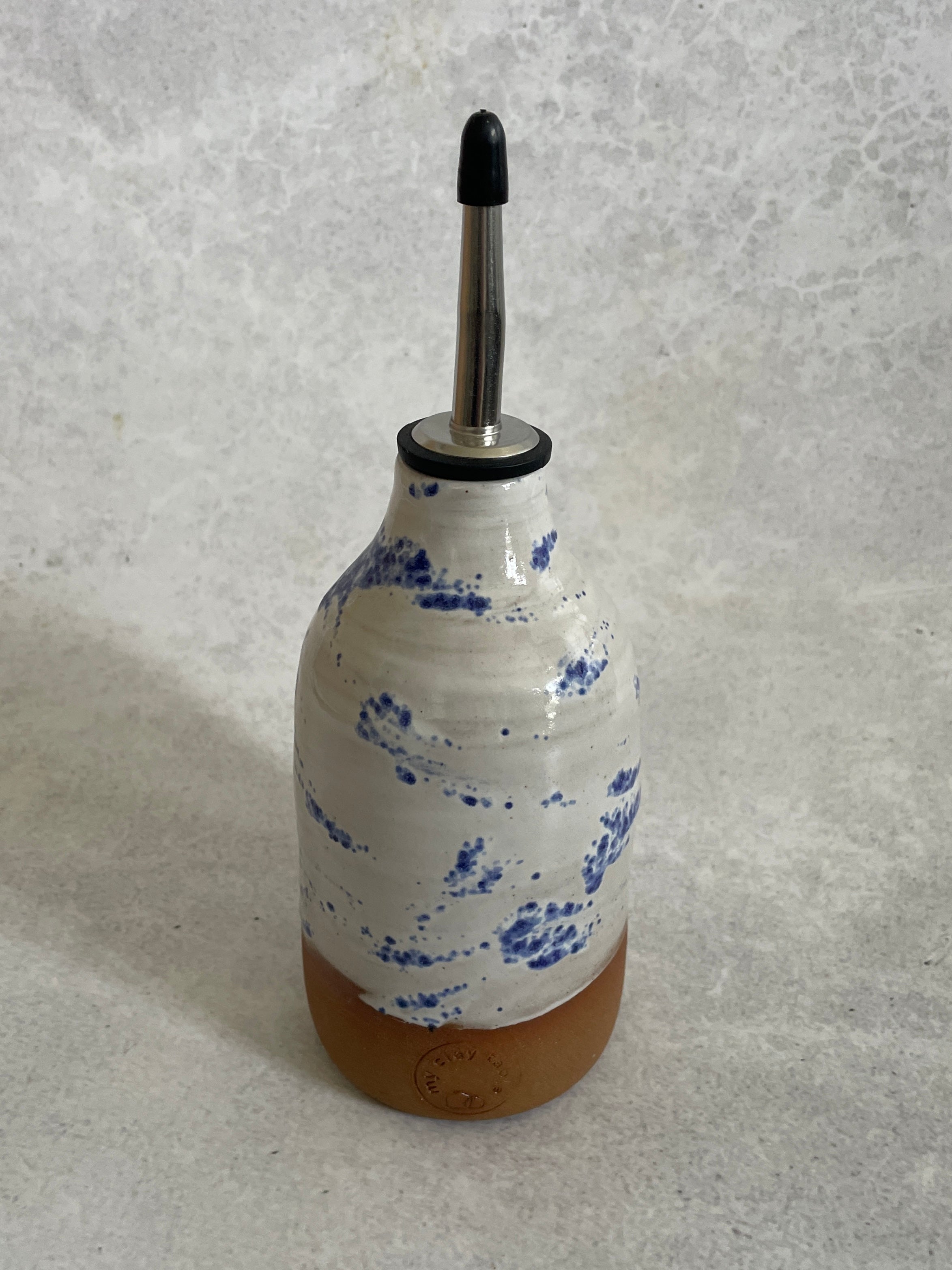 Oil Pourer 1 | Blue Speckle